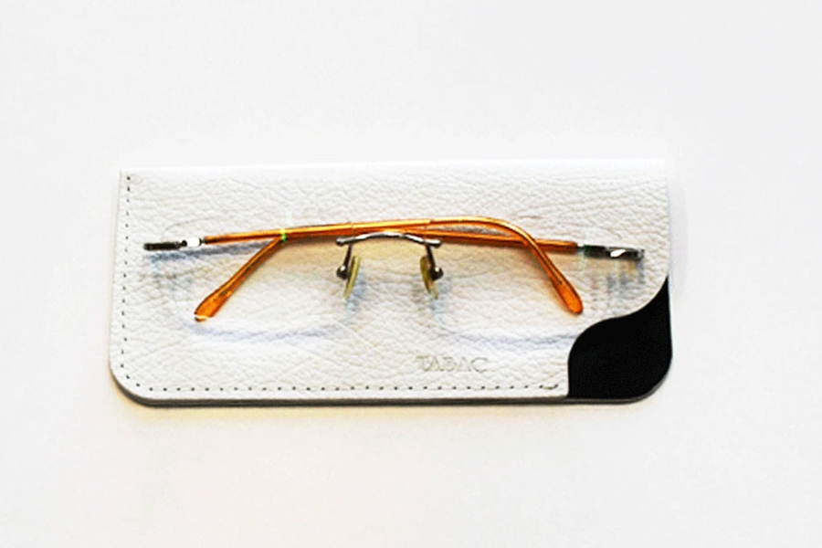 0681011 - LEATHER GLASSES CASE