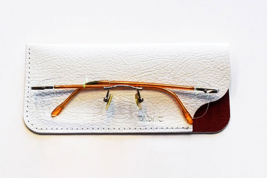 0681024 - LEATHER GLASSES CASE